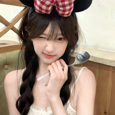 花吃了那女孩